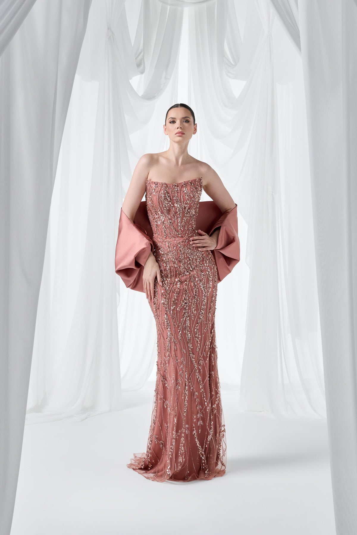 So Lady Model 4063 Straplez İşlemeli Uzun Abiye Elbise