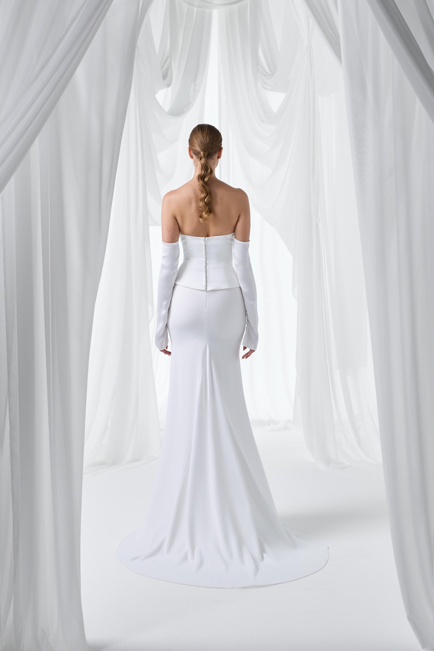 So Lady Model 3115 Düşük Omuz Uzun Kollu Peplum Detaylı Uzun Abiye Elbise