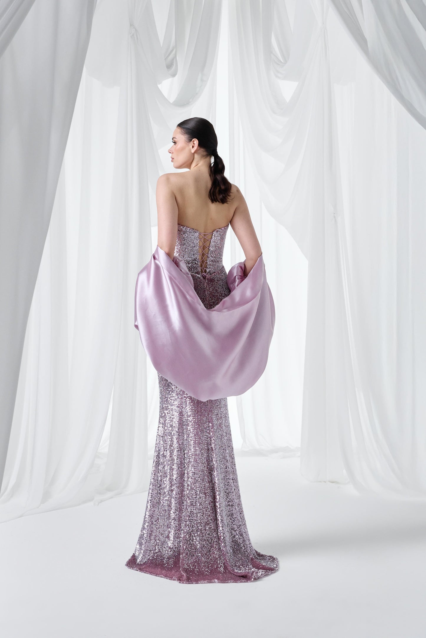 So Lady Model 4080 Straplez Payet İşlemeli Şal Detaylı Uzun Abiye Elbise