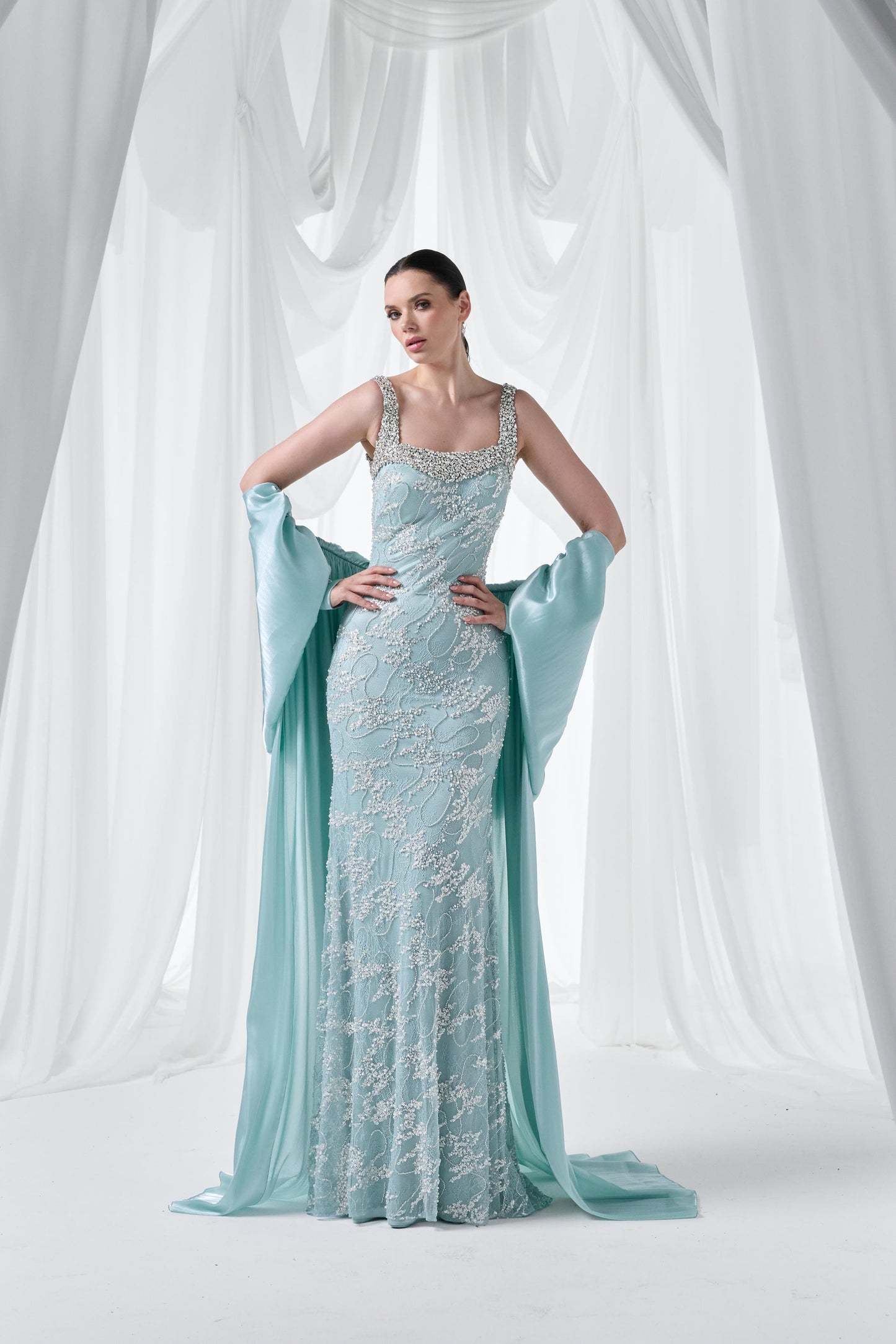 So Lady Model 4084 Kare Yaka Taş İşlemeli Şal Detaylı Uzun Abiye Elbise