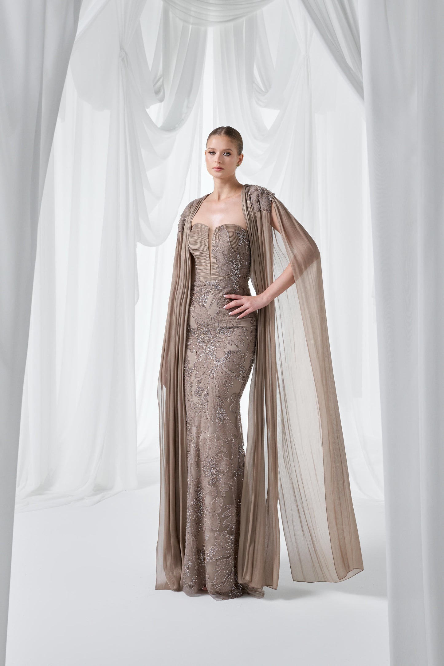 So Lady Model 4067 Straplez Pelerin Detaylı Taş İşlemeli Uzun Abiye Elbise