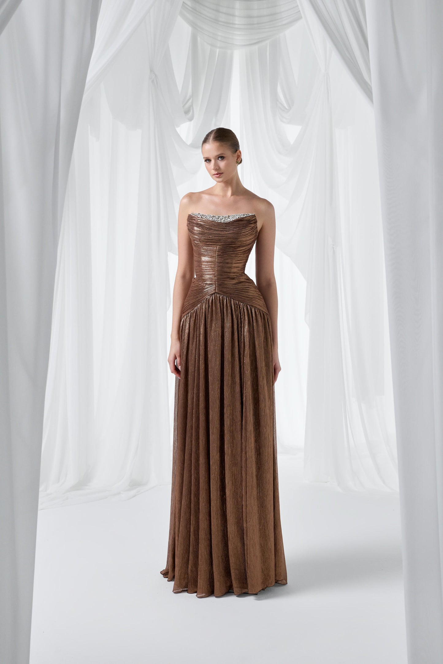 So Lady Model 4044 Straplez Taş Detaylı Piliseli Uzun Abiye Elbise