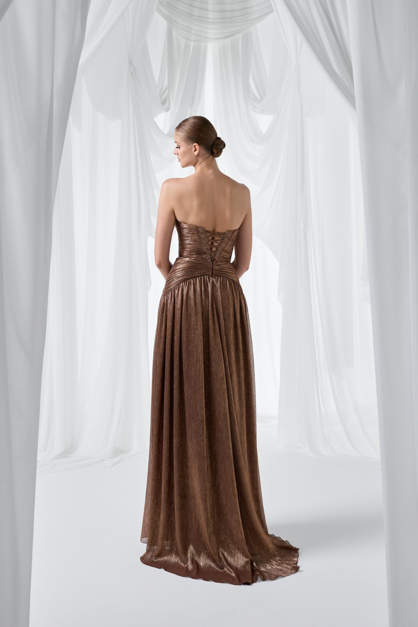So Lady Model 4044 Straplez Taş Detaylı Piliseli Uzun Abiye Elbise