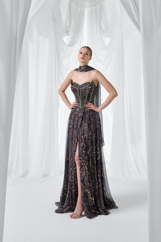 So Lady Model 4076 Straplez Korse Detaylı Desenli Tül Yırtmaçlı Uzun Abiye Elbise
