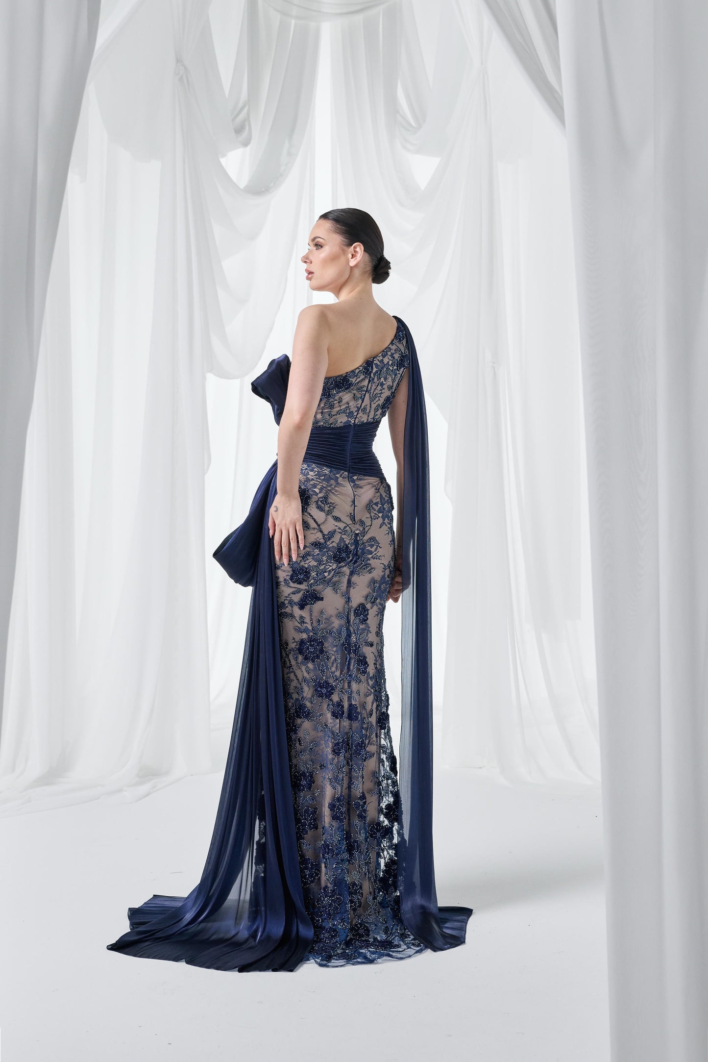 So Lady Model 4096 Tek Omuz İşlemeli Drapeli Uzun Abiye Elbise