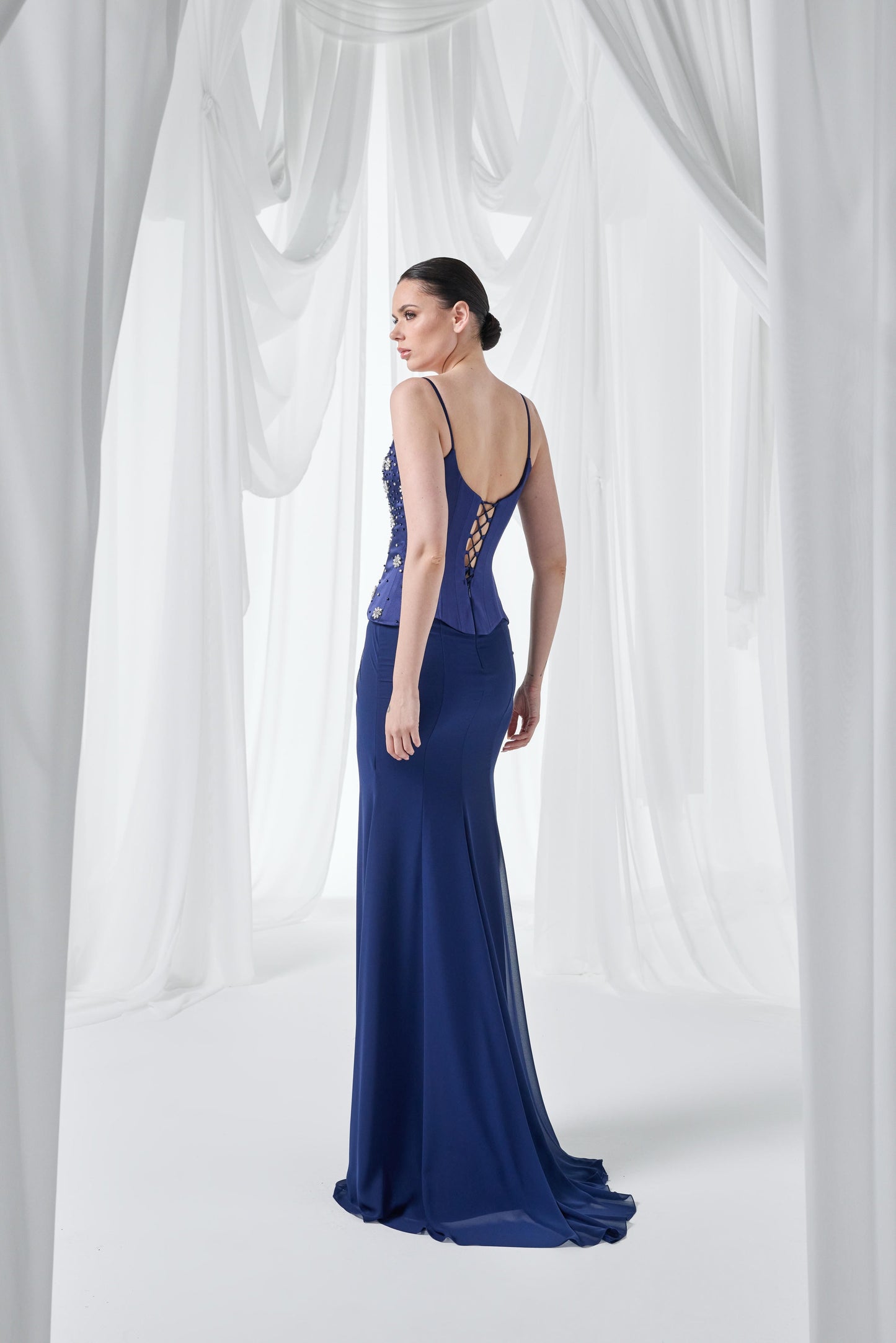 So Lady Model 4038 İnce Askılı Taş İşlemeli Drapeli Uzun Abiye Elbise