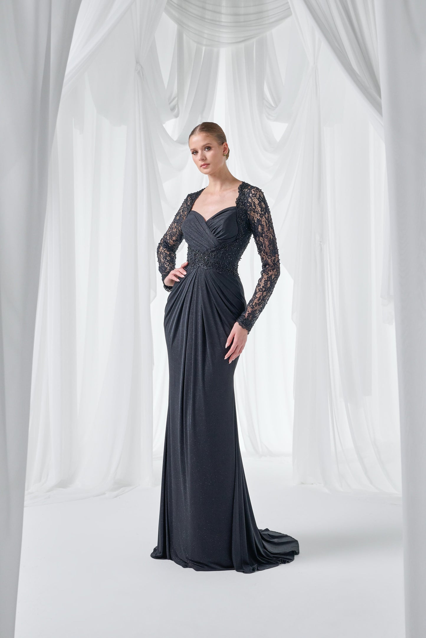 So Lady Model 4028 Dantel Kollu Işıltılı Uzun Abiye Elbise