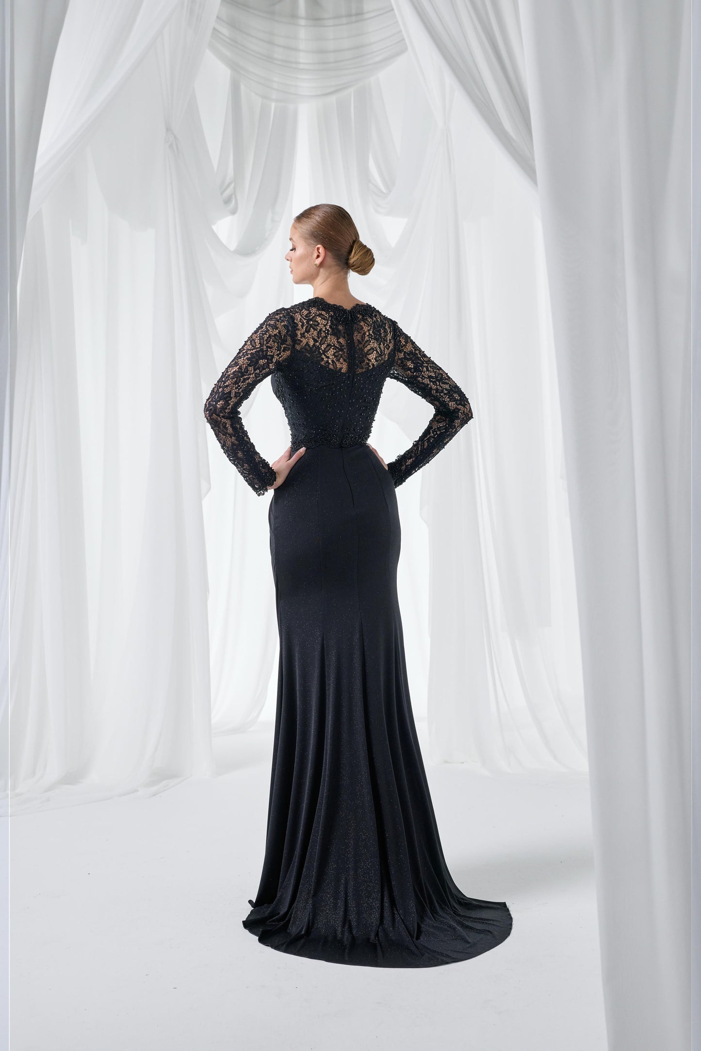 So Lady Model 4028 Dantel Kollu Işıltılı Uzun Abiye Elbise