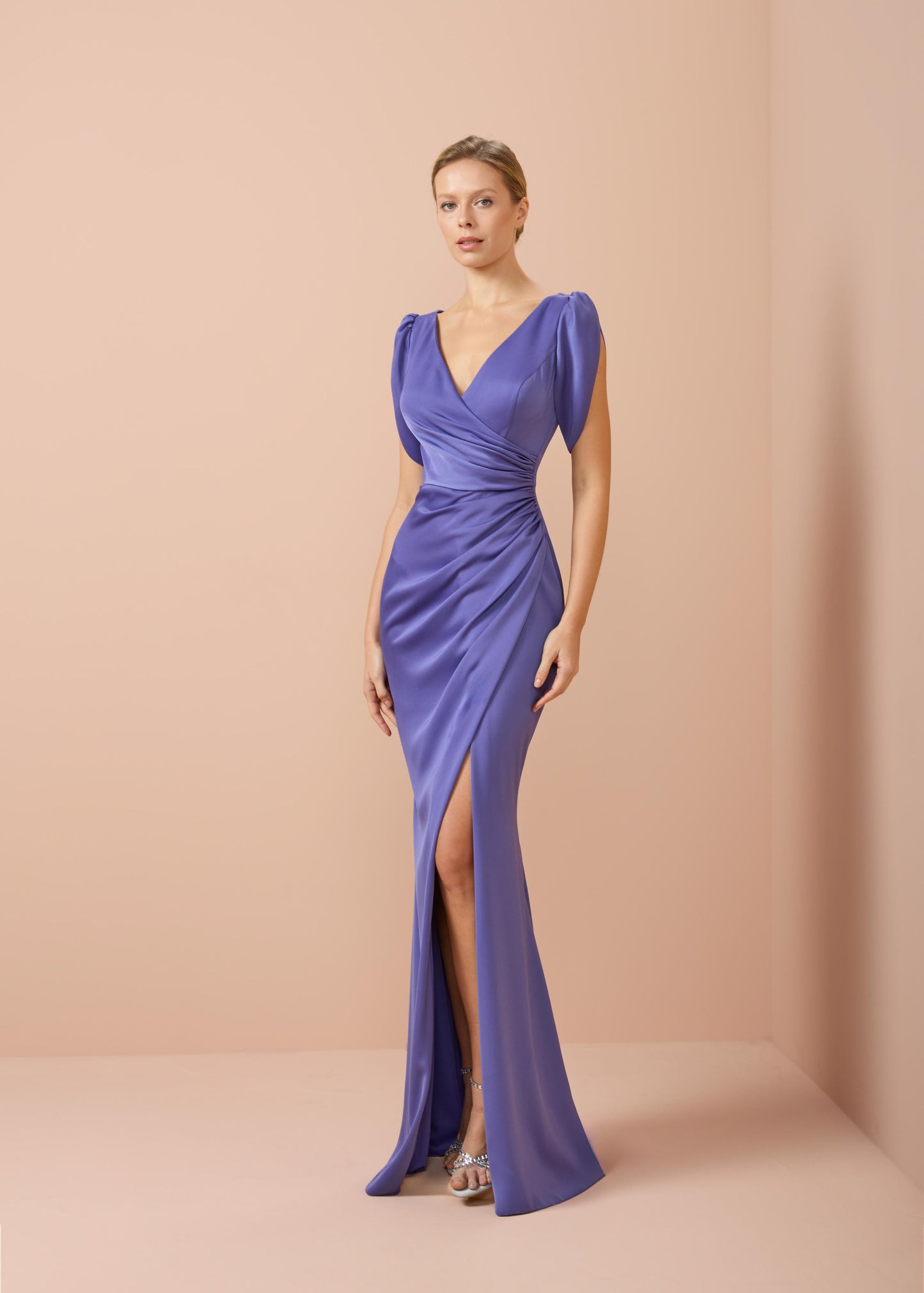 So Lady Model 3061 V Yaka Drapeli Uzun Abiye Elbise