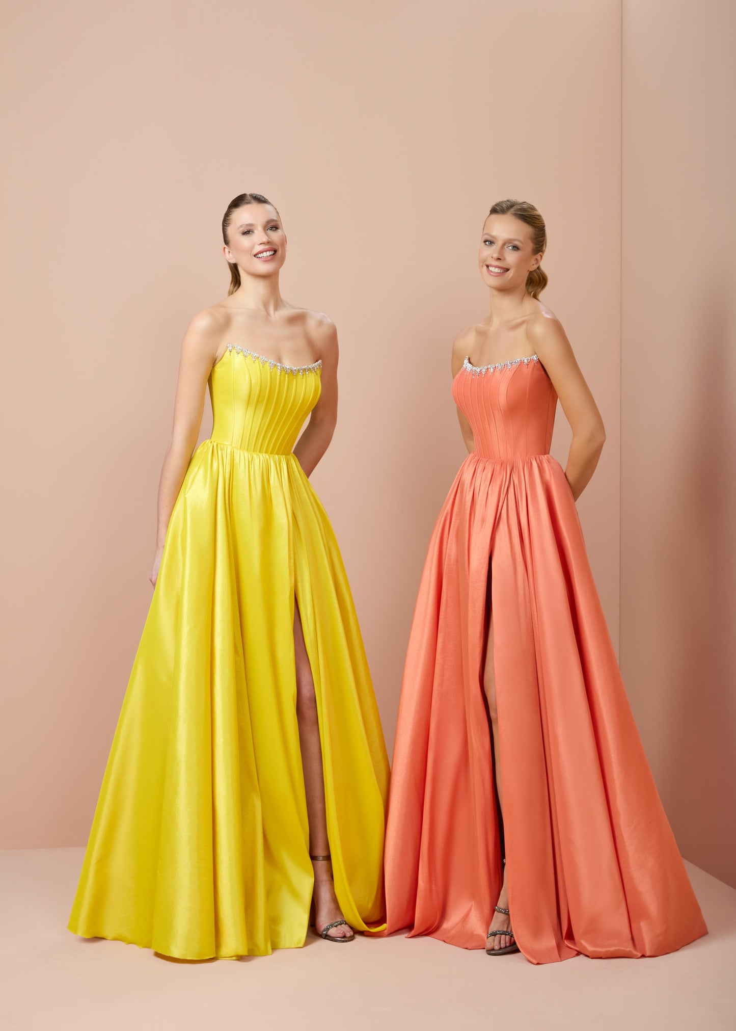 So Lady Model 3063 Straplez Taş İşlemeli Uzun Abiye Elbise