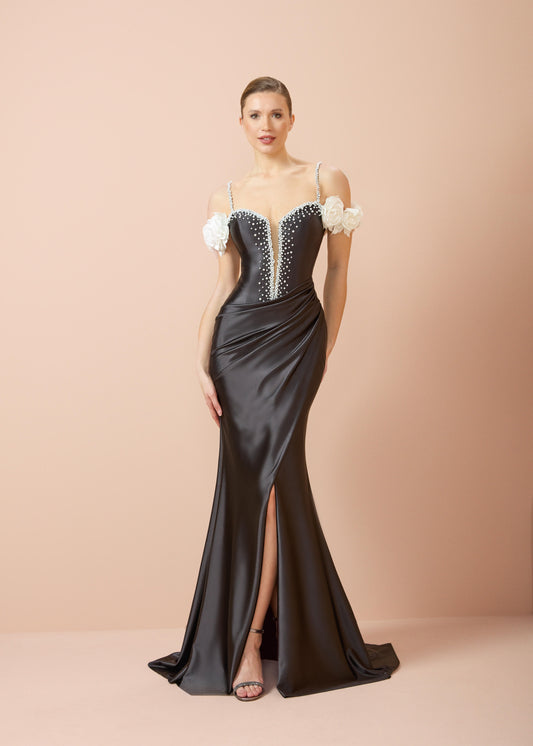 So Lady Model 3090 Çiçek Aplikeli Taş İşlemeli Askılı Saten Uzun Abiye Elbise