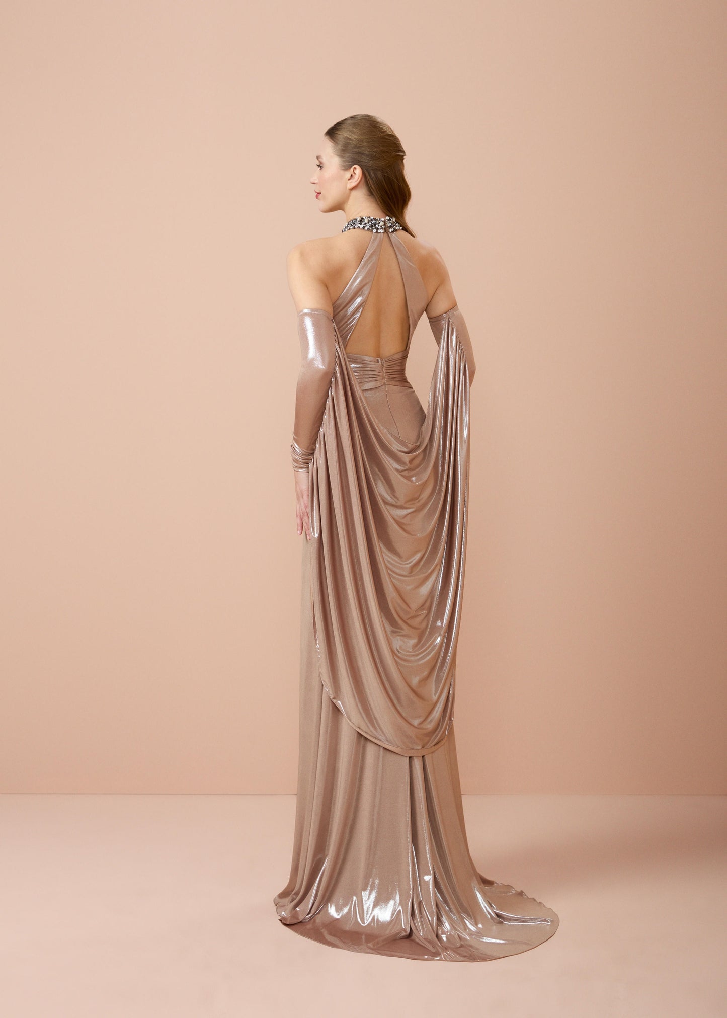 So Lady Model 3107 Taş İşlemeli Halter Yaka Parlak Uzun Abiye Elbise