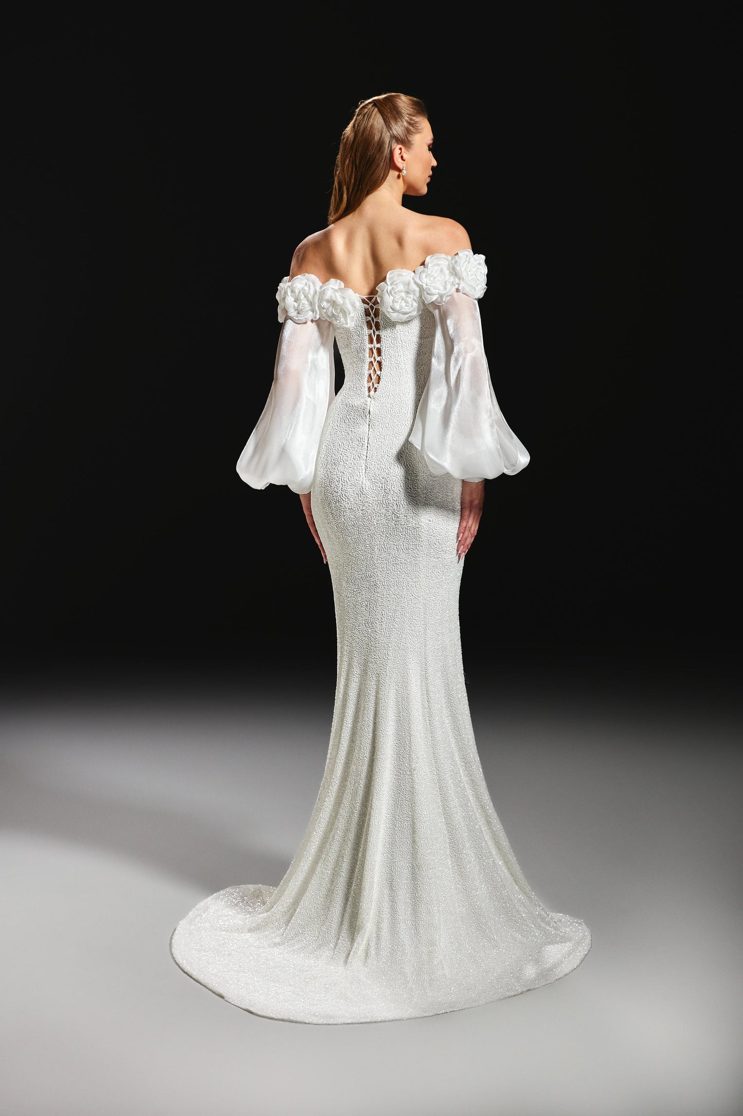 So Lady Model 3136 Çiçek Aplikeli Düşük Omuz Uzun Abiye Elbise