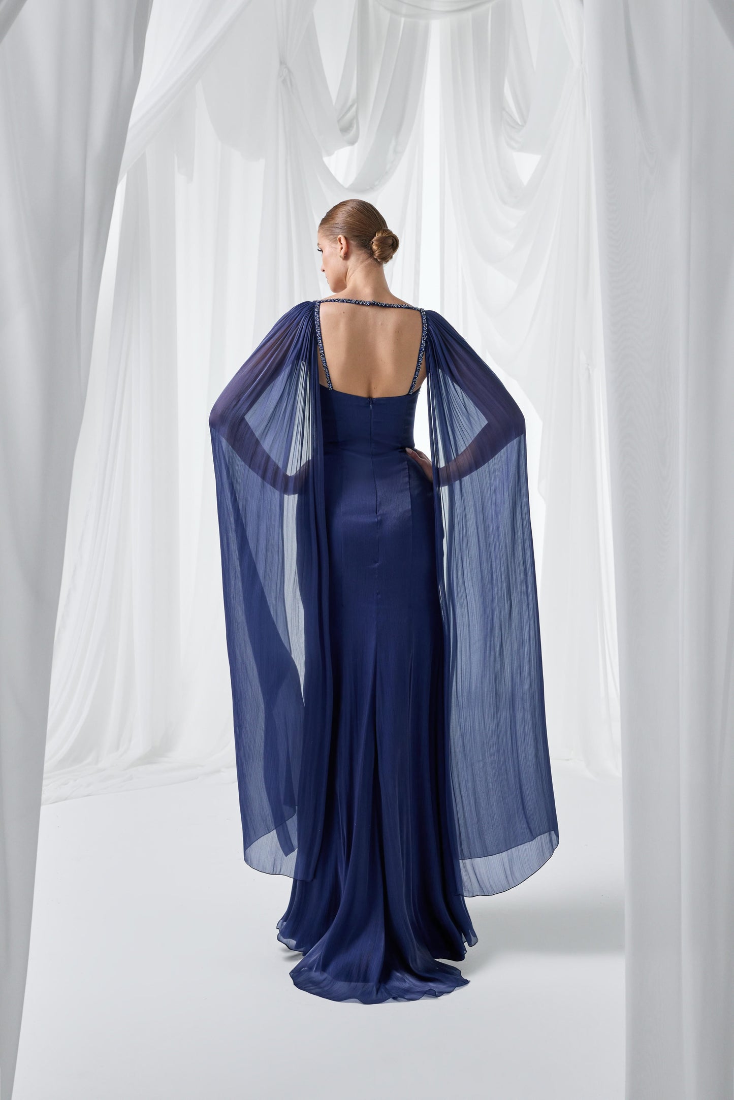 So Lady Model 4033 Pelerin Detaylı Uzun Abiye Elbise