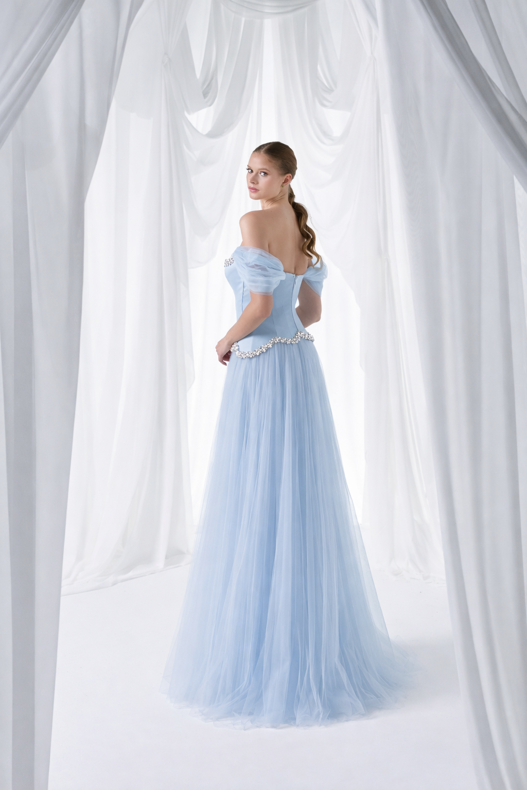 So Lady Model 4045 Taş İşlemeli Tül Uzun Abiye Elbise