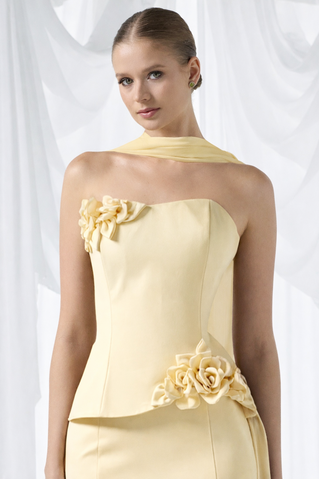 So Lady Model 4081 Çiçek Detaylı Uzun Abiye Elbise