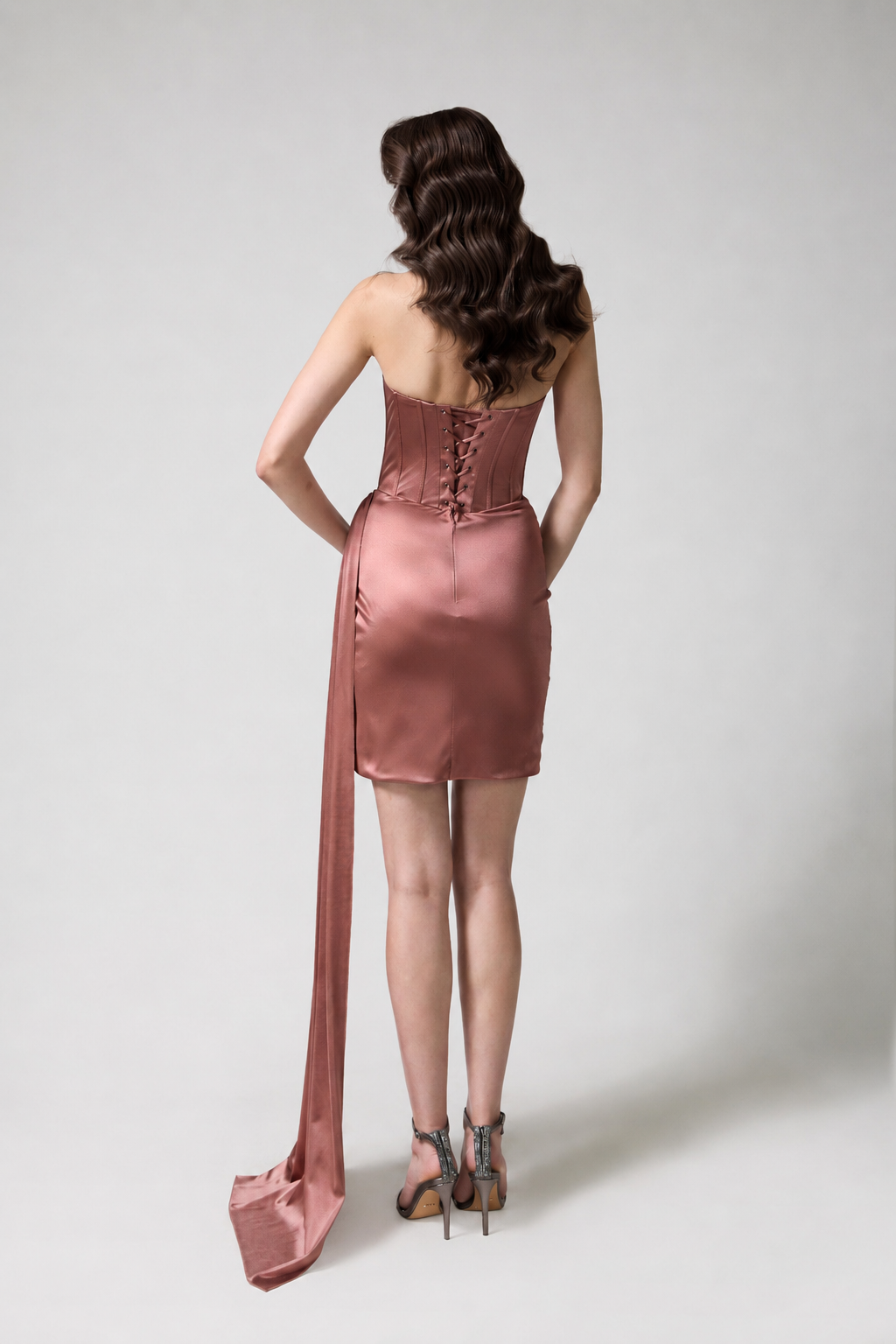 So Lady Model 4108 Straplez Korsajlı Drapeli Kısa Abiye Elbise
